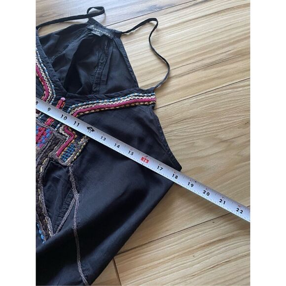 TWENTY ONE Multicolor Embroidery Black Top - Picture 6 of 9